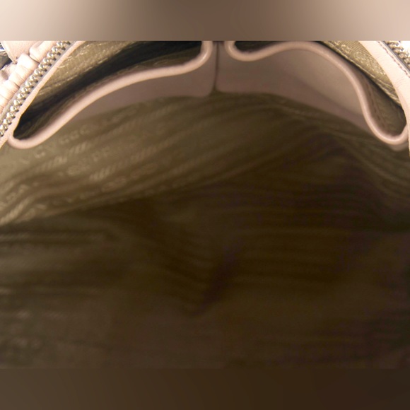 Prada Capretto Gaufre Satchel - Picture 4 of 4